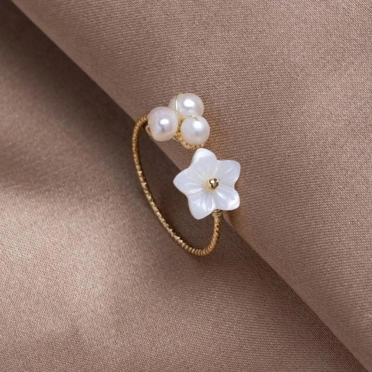 Adjustable gold pearl flower ring