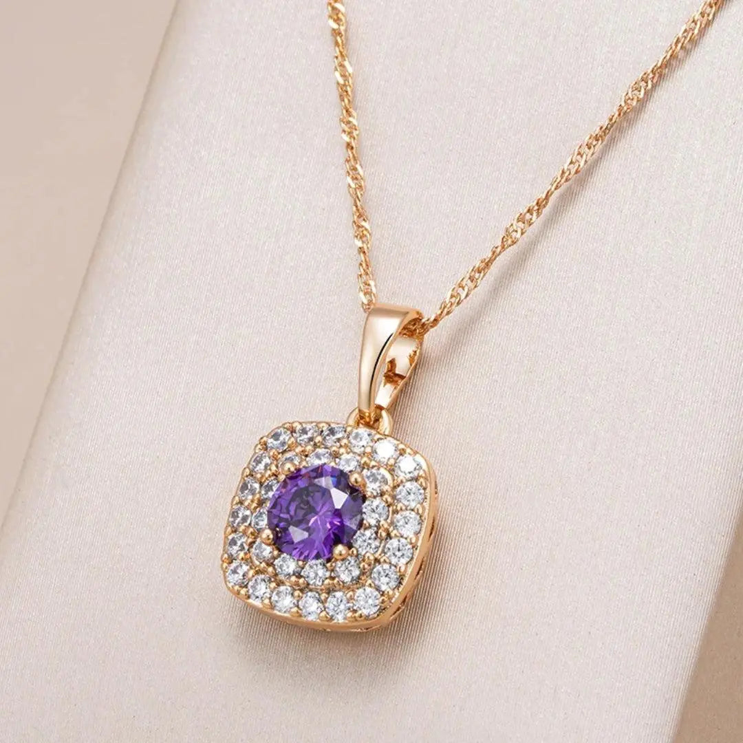 Elegant glittering lilac gold necklace