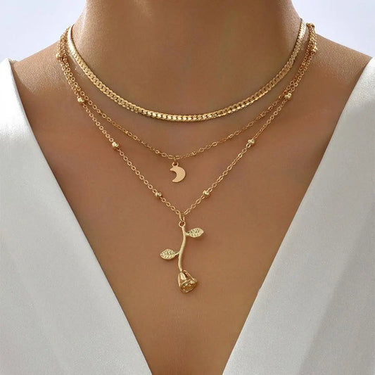 Gold necklace with rose