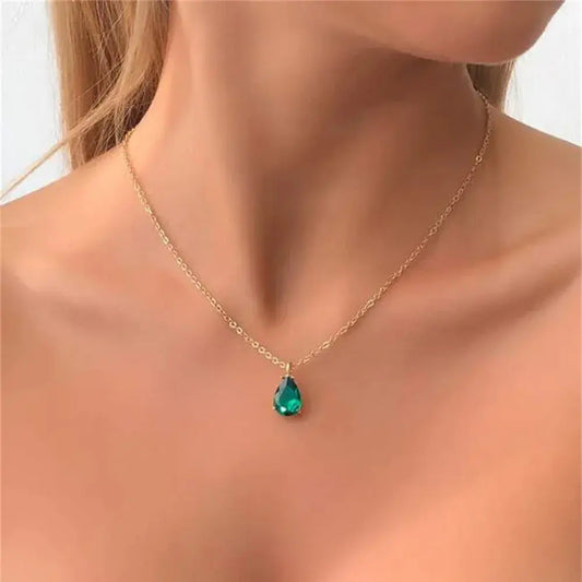 Necklace with green crystals in vintage style